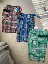 Load image into Gallery viewer, Guatemala Shorts - 32 &amp; Under - M Medium 4 Pockets Ikat Fabric Hippie Shorts
